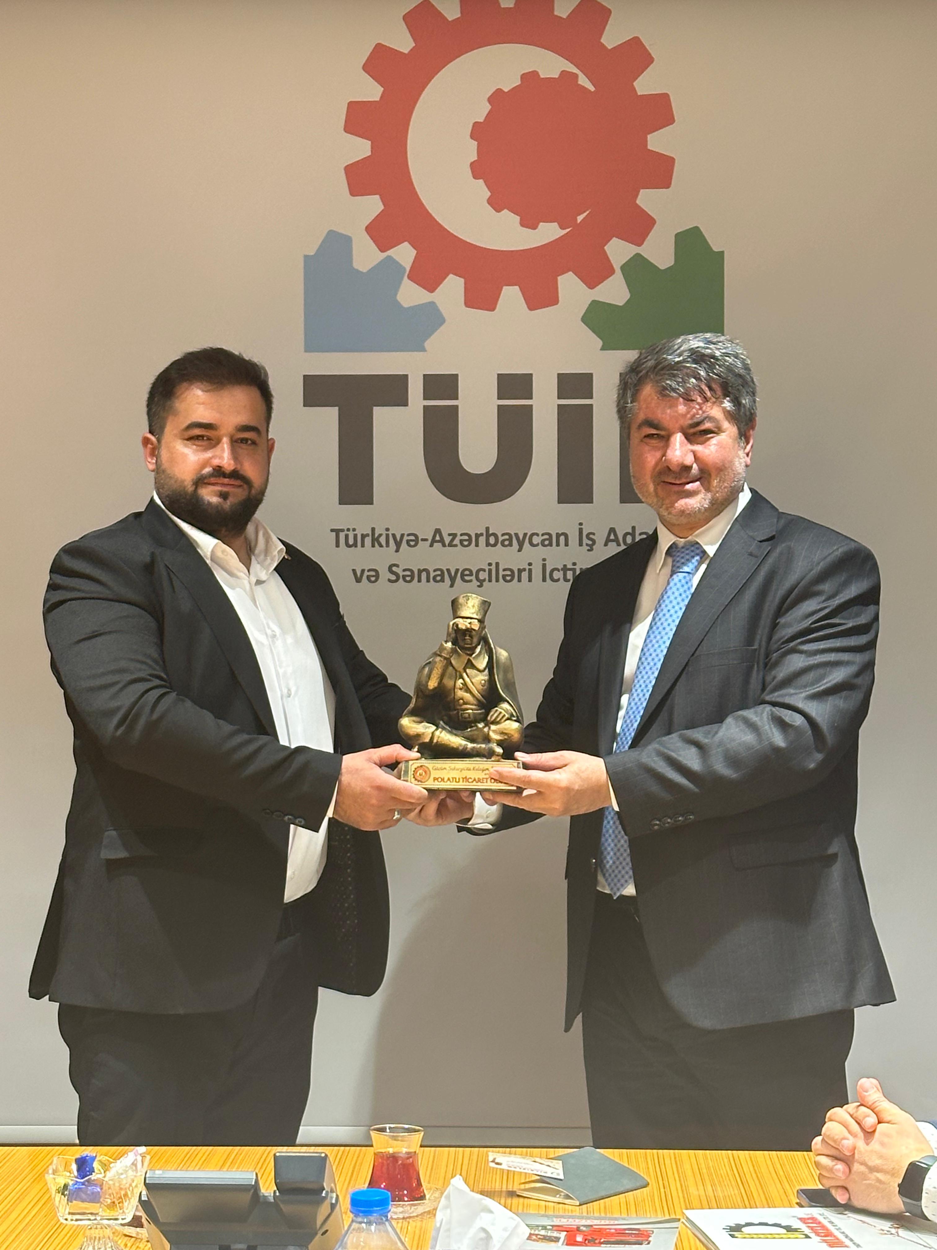 Polatlı Ticarət Palatasının nümayəndə heyəti, Türkiyə-Azərbaycan İş Adamları və Sənayeçiləri İctimai Birliyinin (TÜİB) ofisini ziyarət edib.